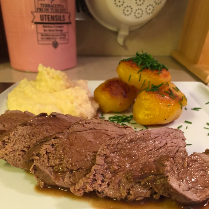 Rinderfilet-in-Gewürzsud-pochiert