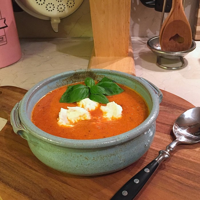 Ofenparadeissuppe-mit-Büffelmozzarella-1