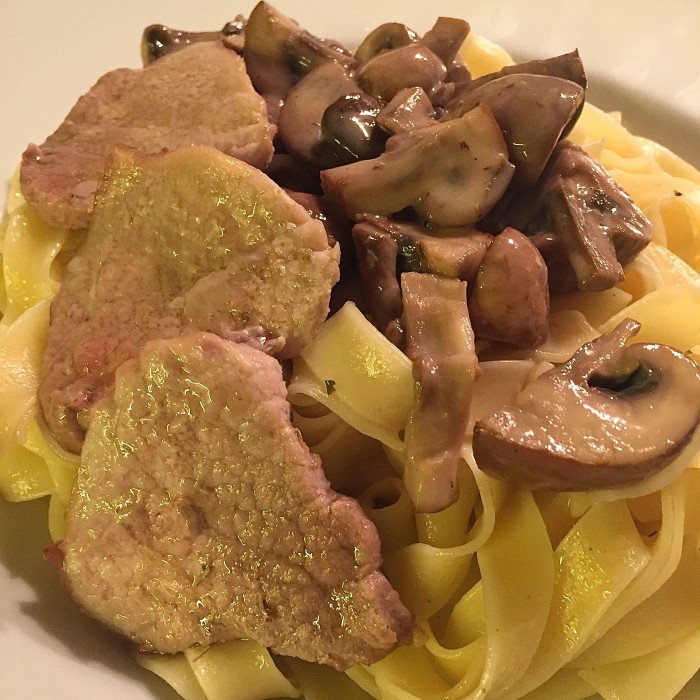 Gerüffeltes-Kalb-und-Cremechampignons-auf-Lasagnette-1